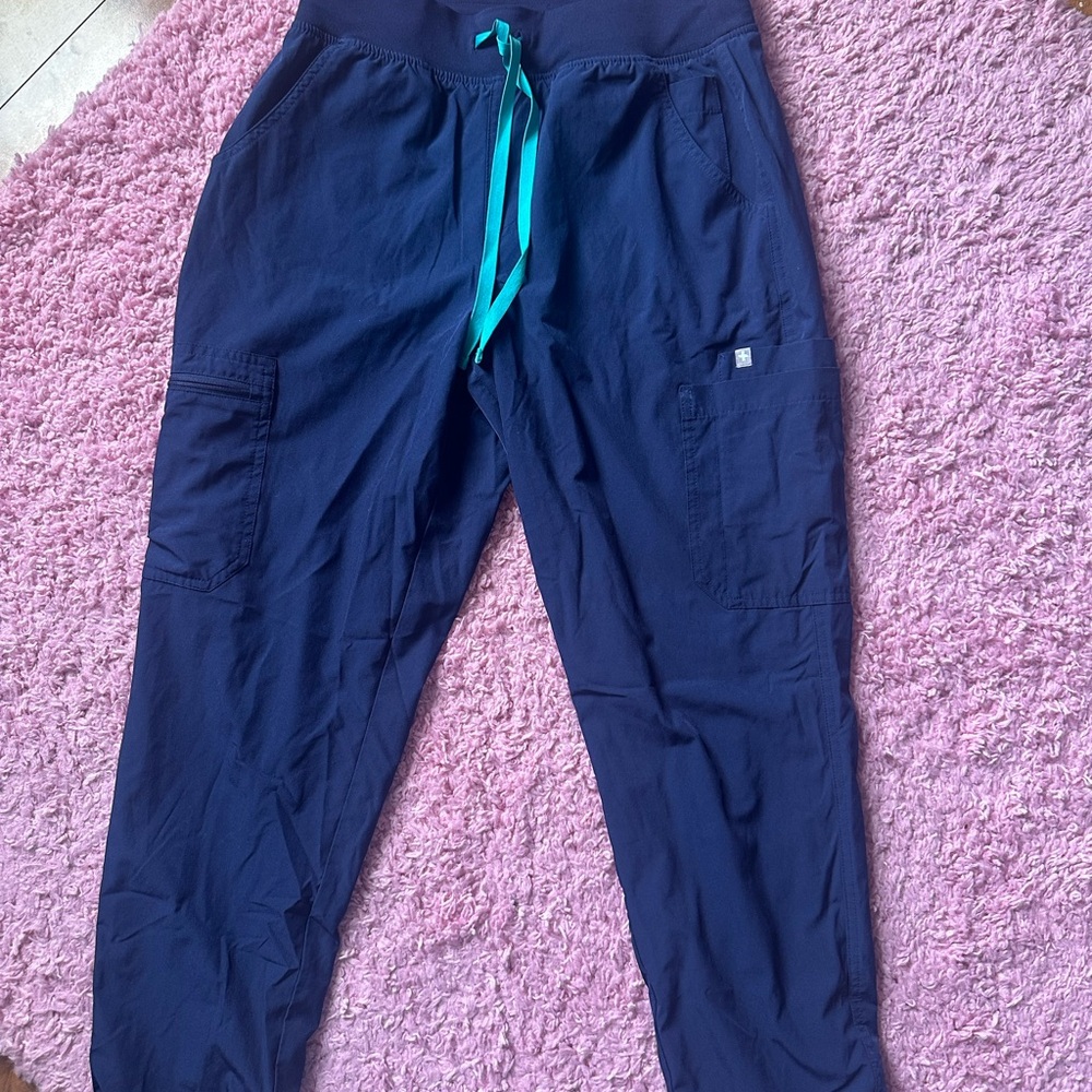 FIGS Straight Leg Scrub Pants